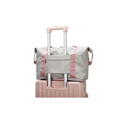 Foldable travel bag